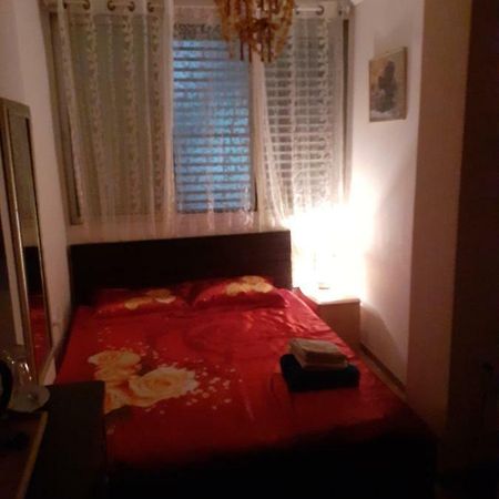 Room/Rooms For 1/2 Guests Haifa Exterior foto